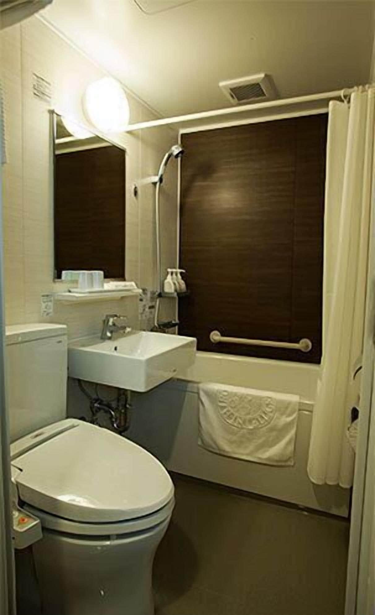 Hiroshima Intelligent Hotel Stadium Mae Esterno foto